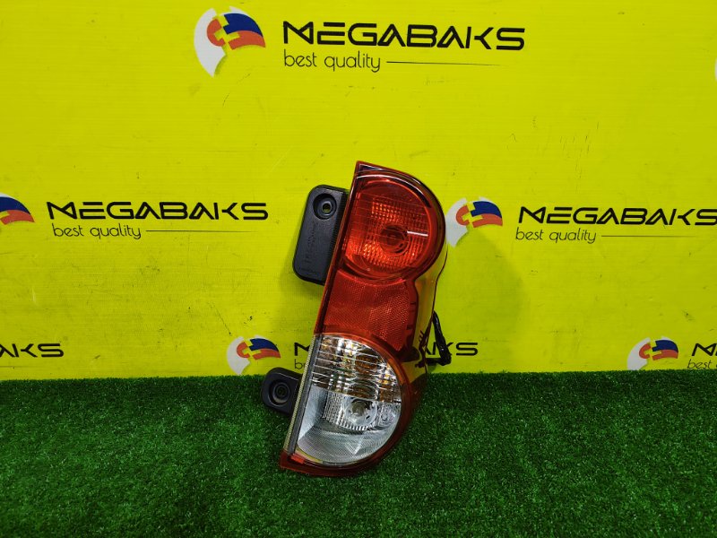 Стоп-сигнал NISSAN NV200 VM20 HR16DE 2016 правый T002 (б/у)