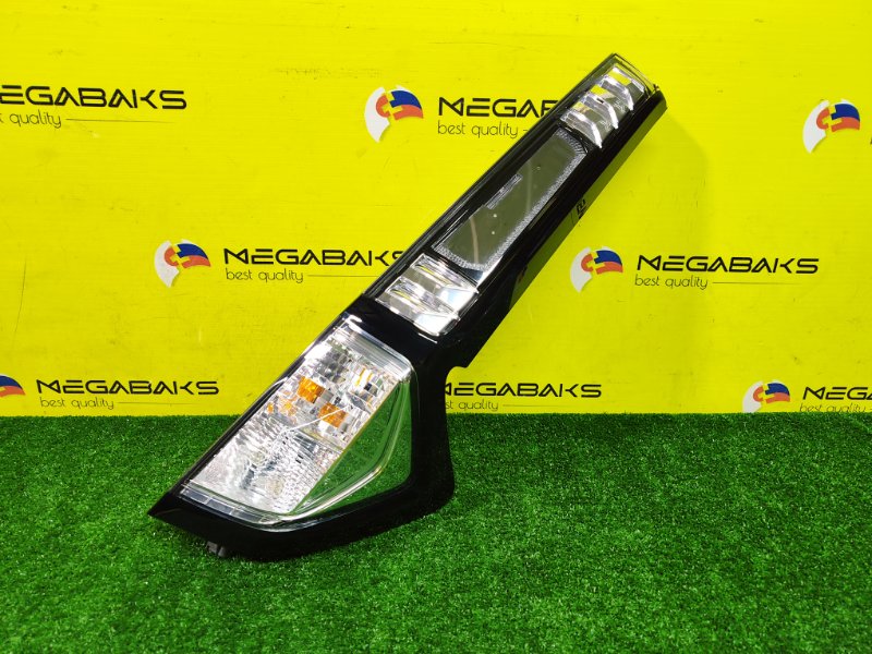 Стоп-сигнал TOYOTA TANK M900A 1KR-FE 2019 левый 220-69045 (б/у)