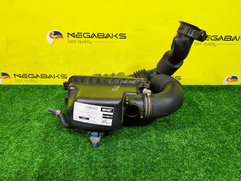 Корпус воздушного фильтра TOYOTA PLATZ NCP12 1NZ-FE 2000 (б/у)