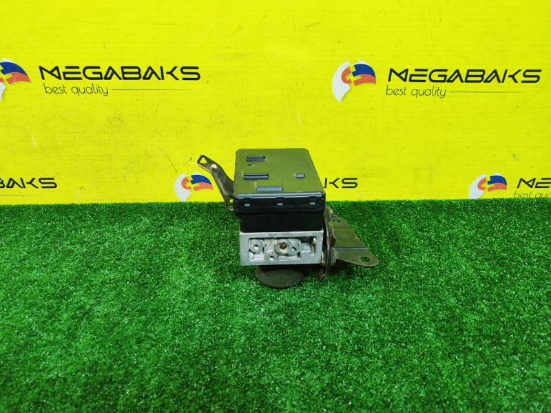 Блок управления abs TOYOTA PLATZ NCP12 1NZ-FE 2000 (б/у)