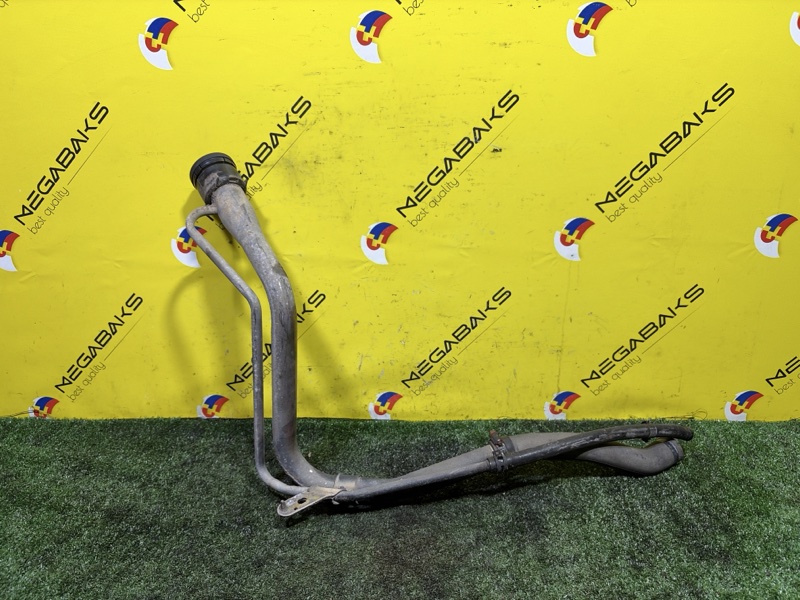 Горловина топливного бака TOYOTA PLATZ NCP12 1NZ-FE 2000 (б/у)