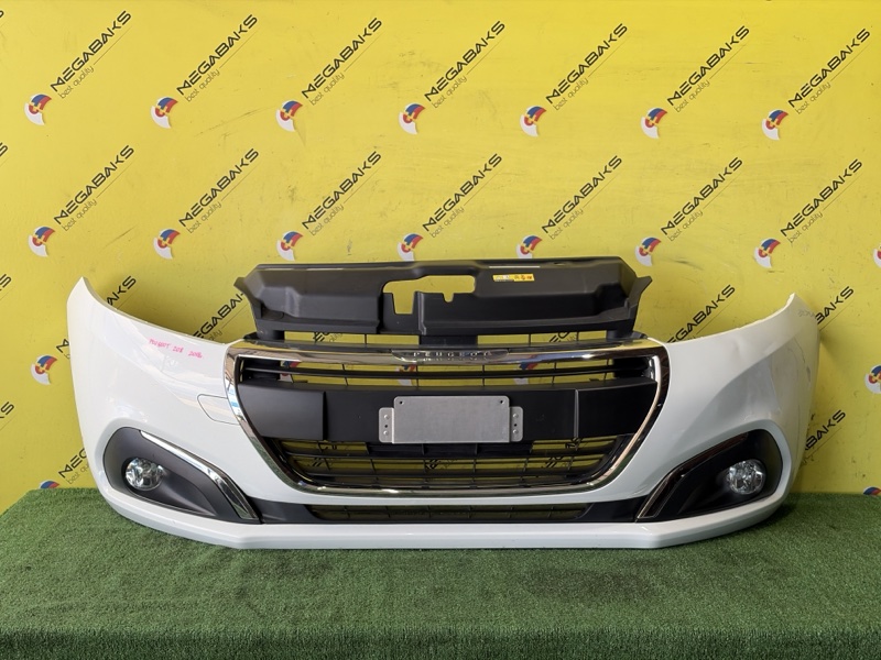 Бампер PEUGEOT 208 2018 передний (б/у)