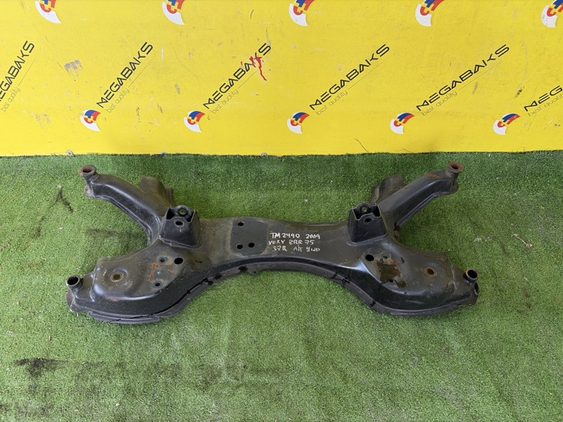 Балка под двс TOYOTA VOXY ZRR75 3ZR-FAE 2009 (б/у)