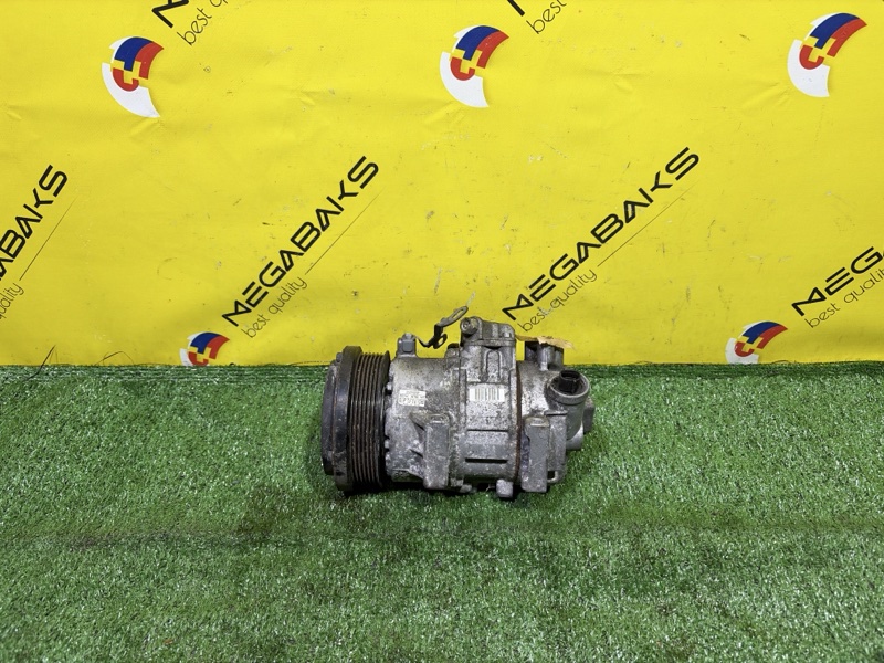 Компрессор кондиционера TOYOTA ISIS ZGM10G 2ZR-FAE 2015 4472601497 (б/у)