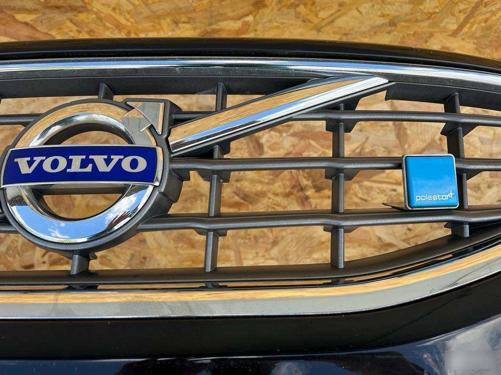 Бампер передний S60