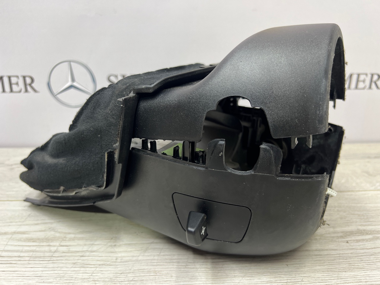 Запчасть пыльник рулевой колонки BMW 5 2010 F10 61 31 9 219 804 Б/У Пыльник рулевой колонки BMW 5 2010 F10 61 31 9 219 804 Б/У