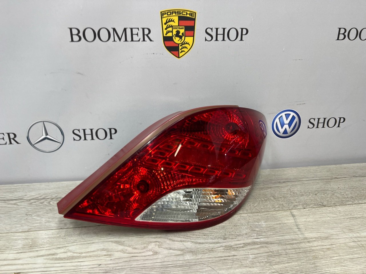 Запчасть фонарь задний правый Peugeot 207 2011 968656598000 Б/У Фонарь задний правый Peugeot 207 2011 968656598000 Б/У