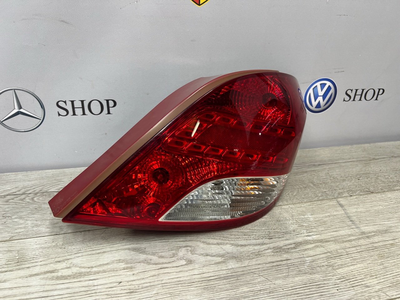 Фонарь задний правый Peugeot 207 Фонарь задний правый Peugeot 207