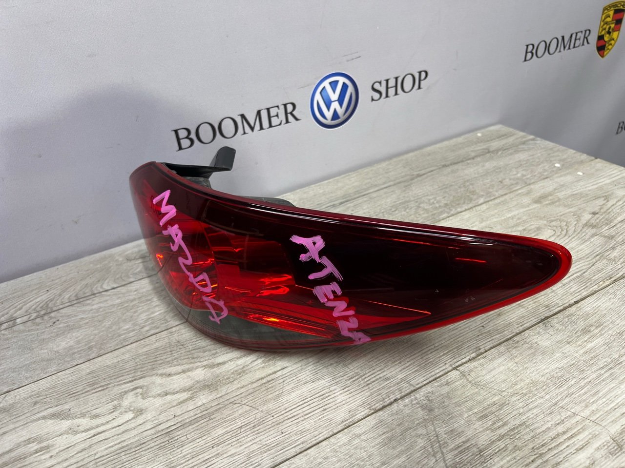 Фонарь Mazda ATENZA
