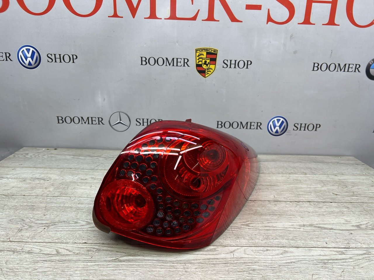 Фонарь задний правый Peugeot 207 2008 EP6C 9680157980 контрактная