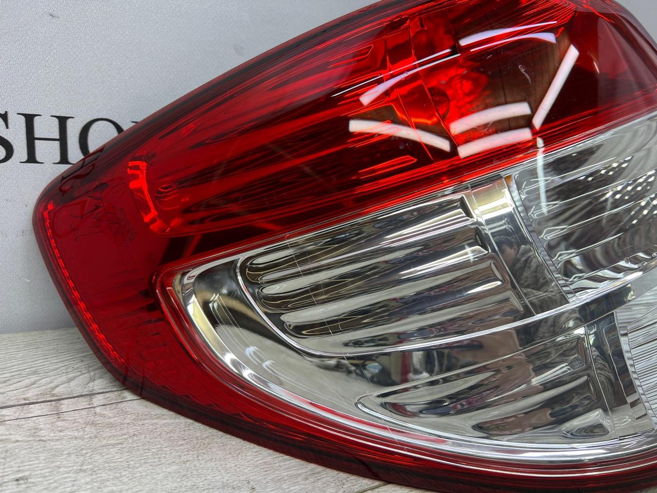 Фонарь левый SX4 2012 YB11S