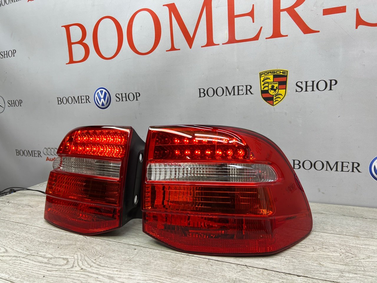 Фонари задние Porsche Cayenne 957