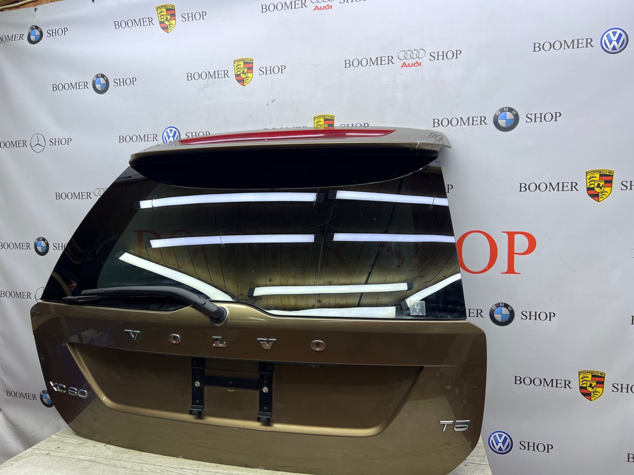 Крышка багажника задняя Volvo XC60