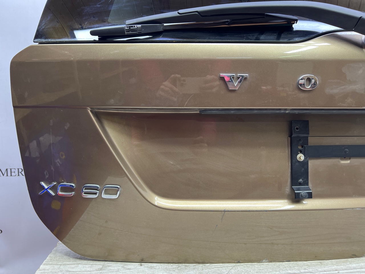 Крышка багажника задняя XC60 2010