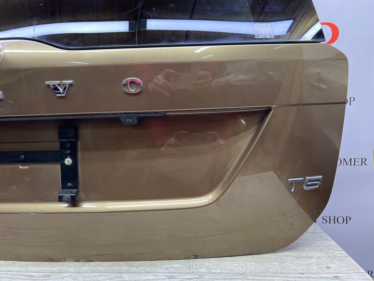 Крышка багажника задняя XC60 2010