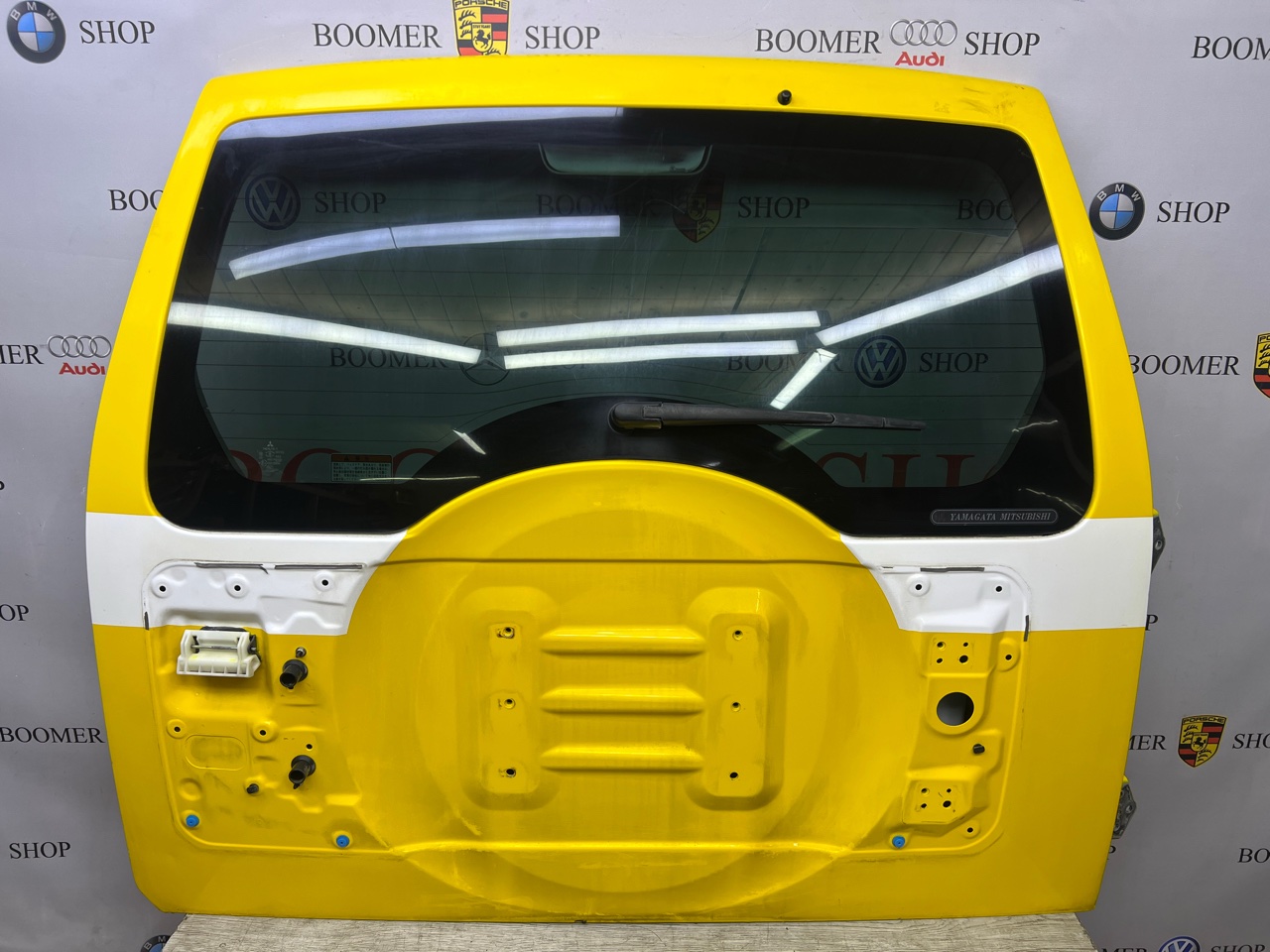 Крышка багажника задняя Mitsubishi Pajero 2009 V90 5821A104 контрактная