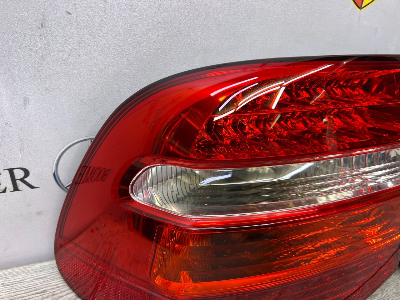 Фонари задние Cayenne 2008 957