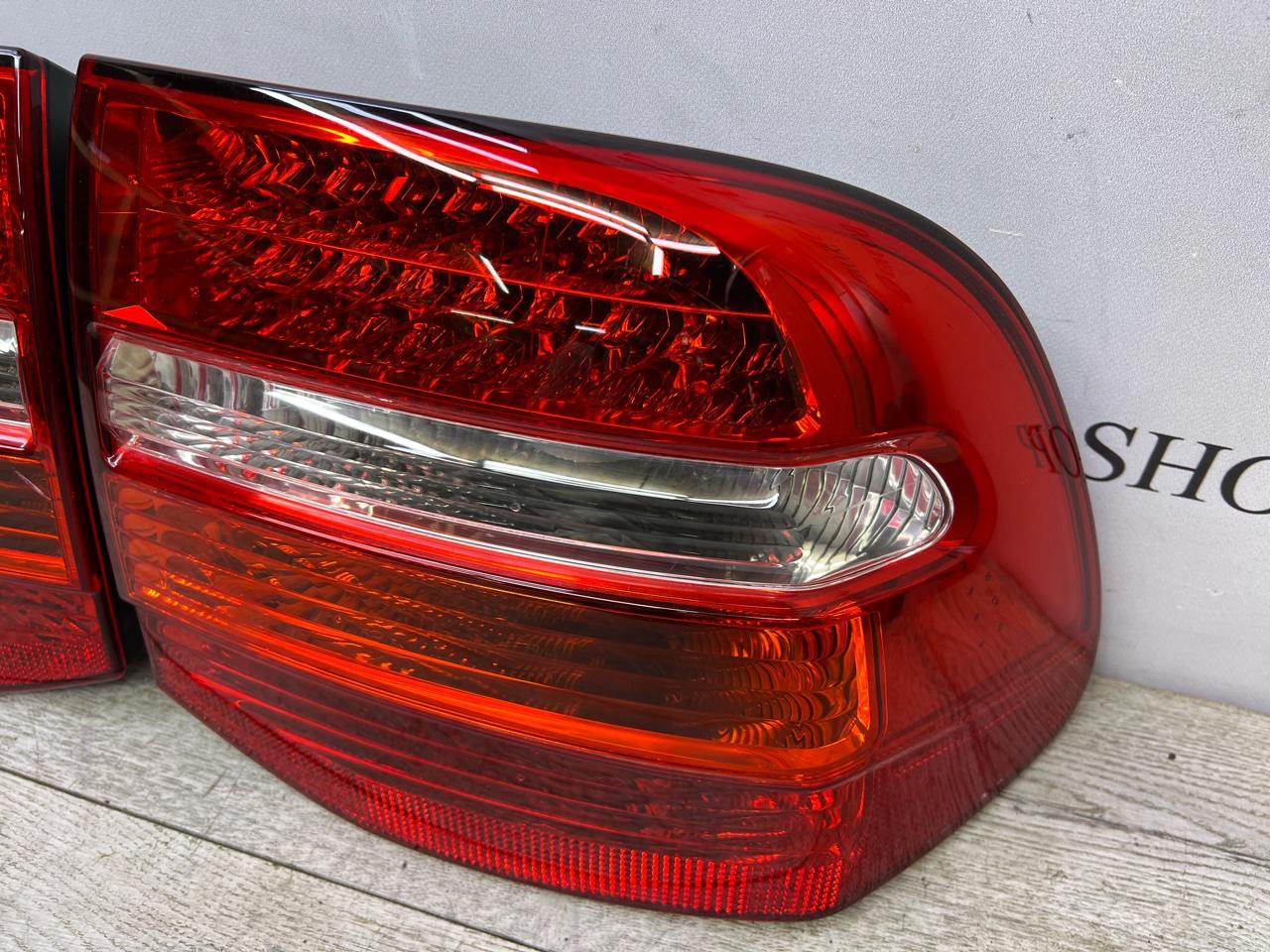 Фонари задние Cayenne 2008 957