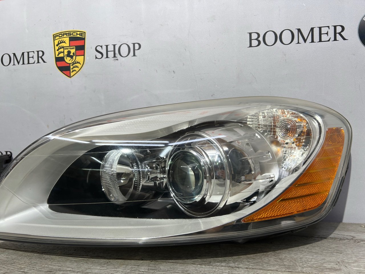 Фары ксенон передние Volvo XC60 DZ31