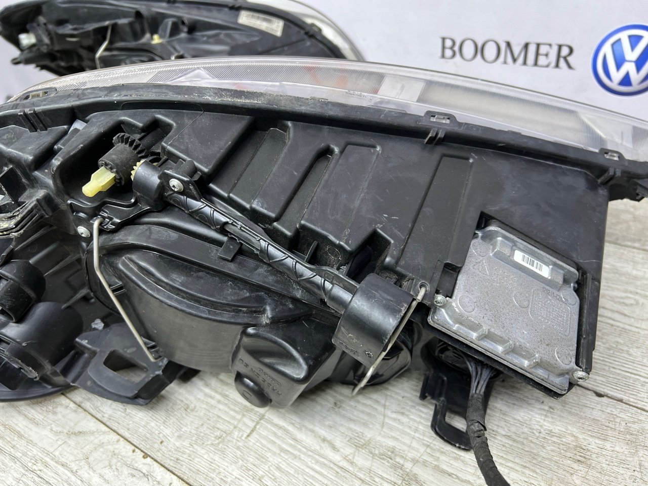 Фары ксенон передние XC60 2011 DZ31