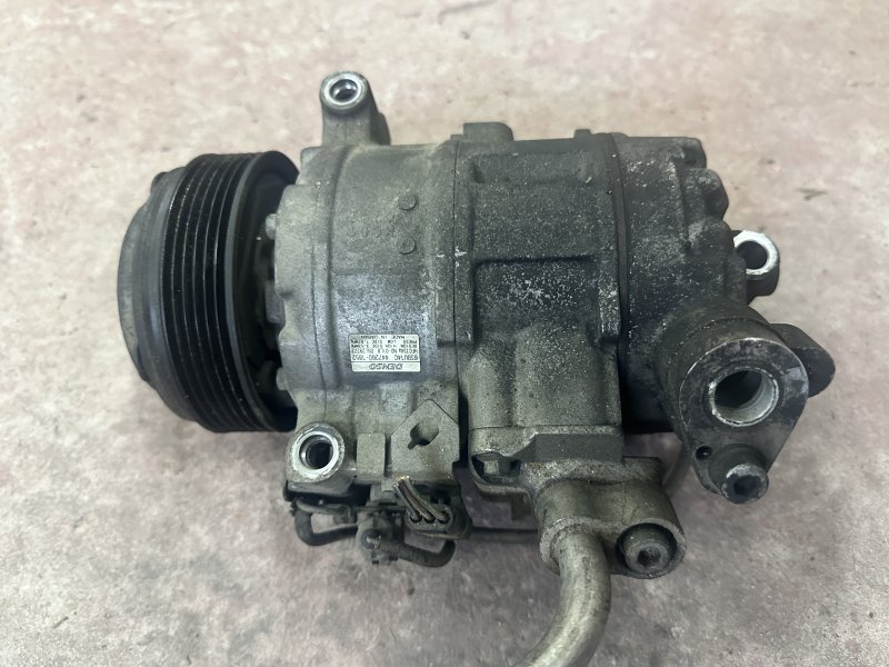 Компрессор кондиционера BMW 3 2009 E90 2.0 N47D20C 64526987862 контрактная