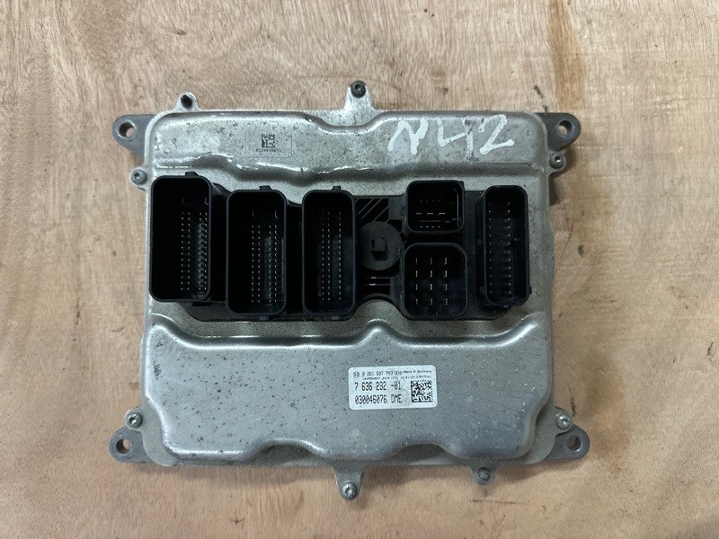 Блок управления двигателем BMW 1 2013 F20 1.6 N13B16A 12147636292 контрактная