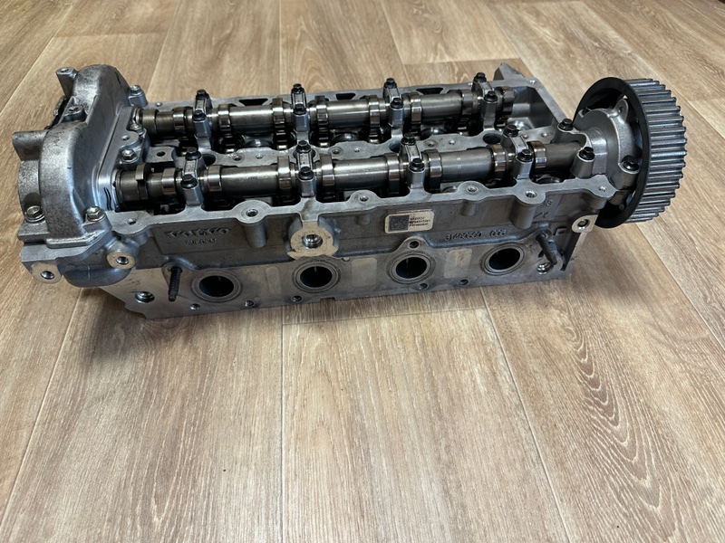 Головка блока цилиндров XC90 2017 D4204T23