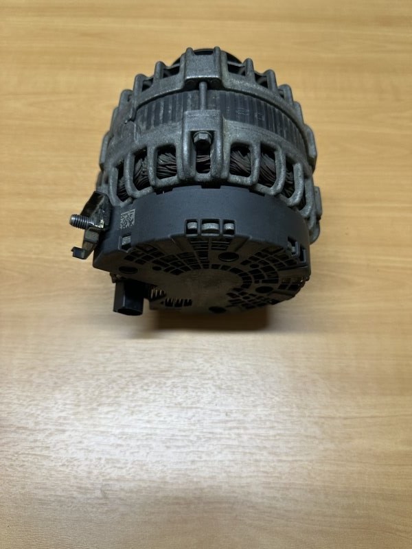 Генератор XC90 2017 D4204T23