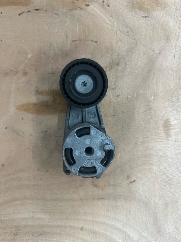 Натяжитель ремня генератора BMW 1 2013 F20 1.6 N13B16A 11287603347 контрактная