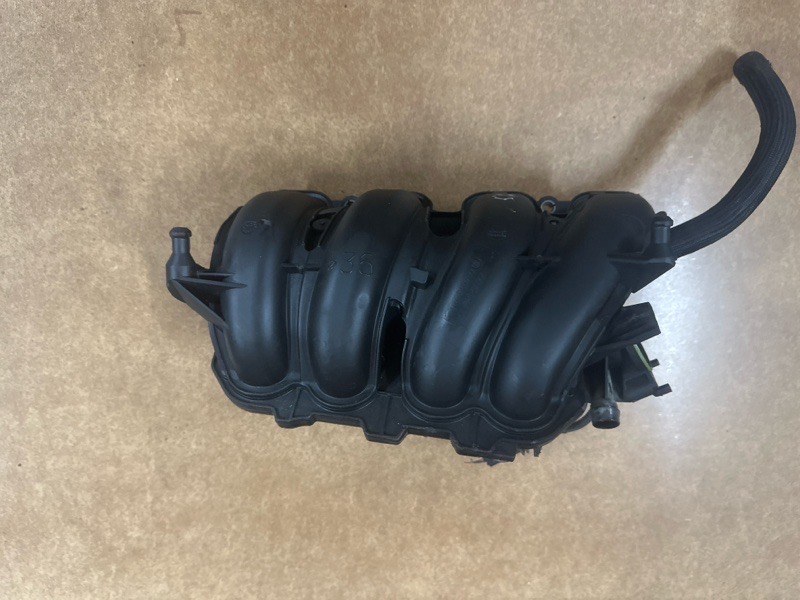 Коллектор впускной Peugeot 308 2011 1.6 5F01 контрактная