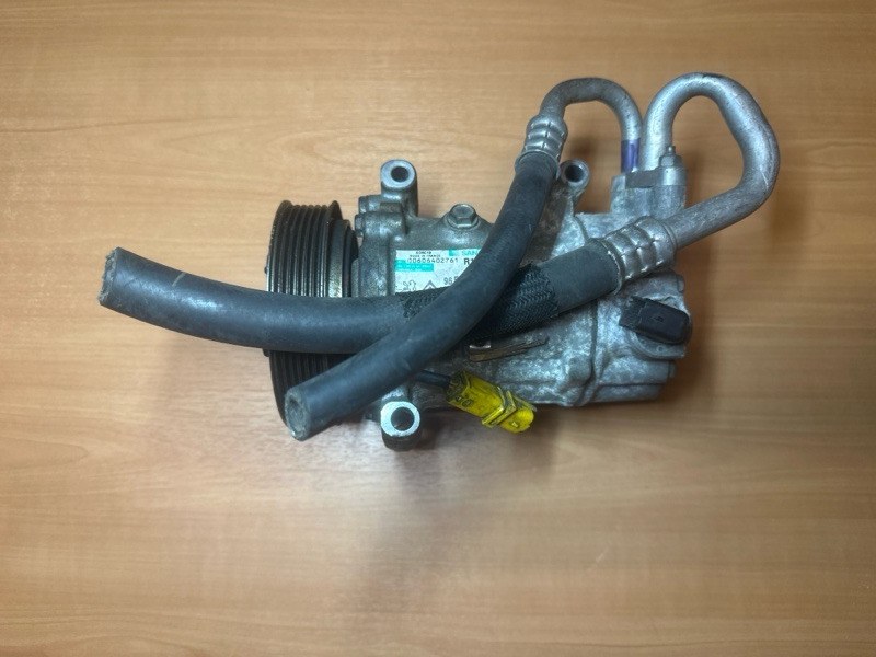 Компрессор кондиционера Peugeot 308 2008 1.6 5FW 9651910980 контрактная