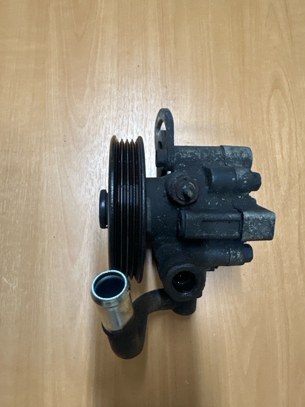 Насос гидроусилителя руля Spark 2011 B10D1