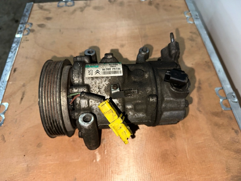 Компрессор кондиционера 308 2009 1.6 5FW Компрессор кондиционера 308 2009 1.6 5FW