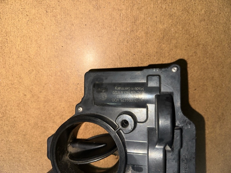 Дроссельная заслонка Volkswagen Golf 6 1.4 CAV