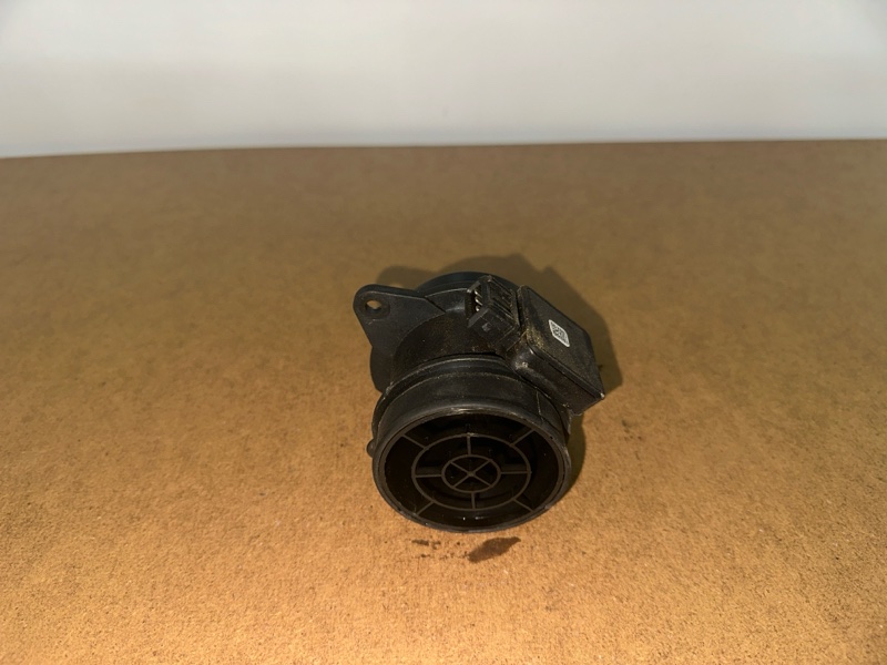 Датчик массового расхода воздуха Kia Rio 2005 1.6 A6D контрактная