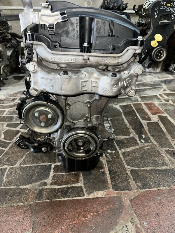 Двигатель 3008 2011 1.6 Turbo 5F02