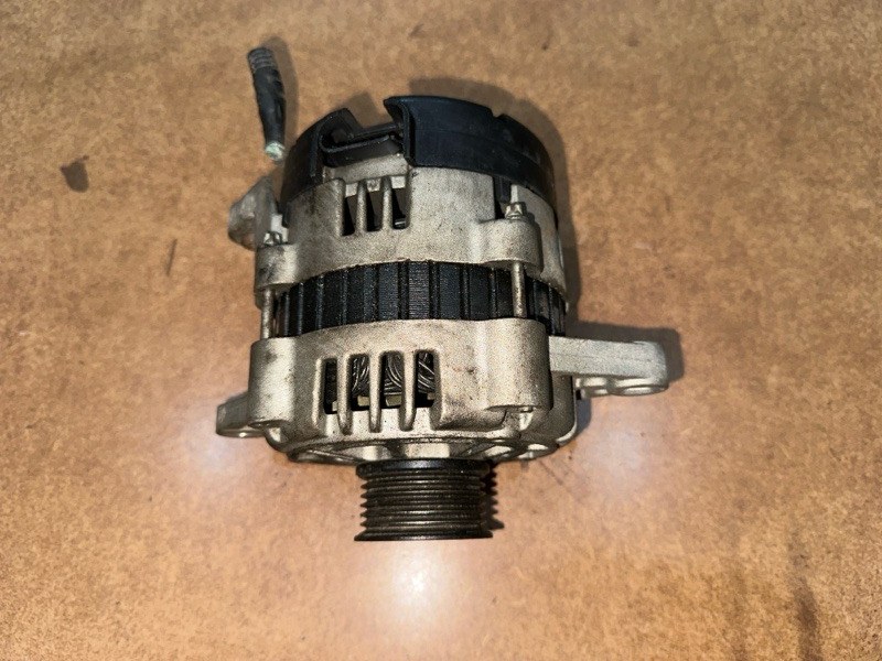 Генератор Chevrolet Aveo 2010 T250 1.6 F16D3 96838439 контрактная