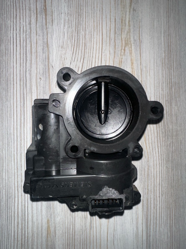 Запчасть дроссельная заслонка Peugeot 308 2009 1.6 5FW контрактная Дроссельная заслонка Peugeot 308 2009 1.6 5FW контрактная