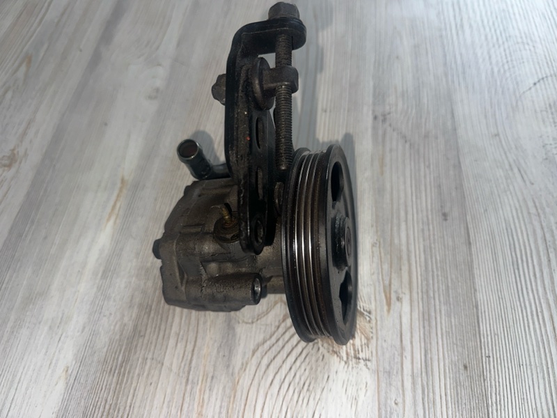 Насос гидроусилителя руля Rio 2005 1.5 A5D