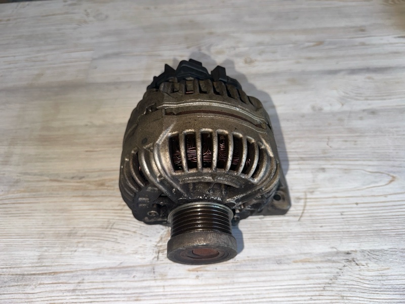 Генератор Volvo XC90 2010 2.5 B5254T2 30667787 контрактная