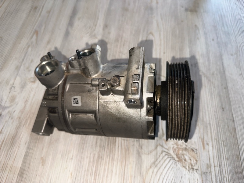Компрессор кондиционера Volkswagen Tiguan 2.0 CAWA