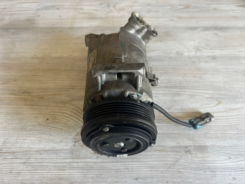 Компрессор кондиционера Opel Astra 2010 H 1.8 Z18XER контрактная