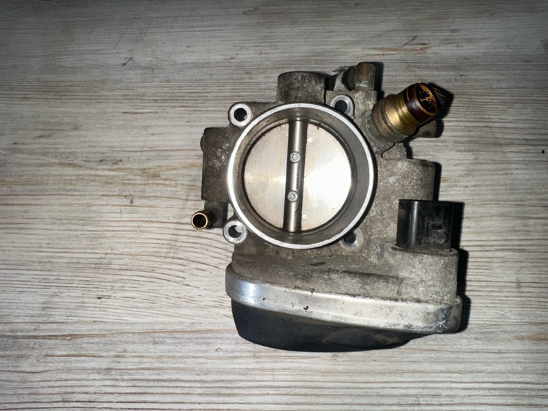 Запчасть дроссельная заслонка Opel Astra 2009 H 1.8 Z18XER контрактная Дроссельная заслонка Opel Astra 2009 H 1.8 Z18XER контрактная