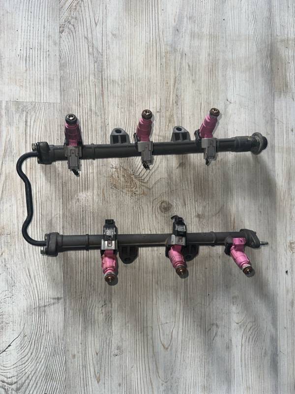 Топливная рейка Hyundai Tucson 2008 2.7 G6BA контрактная