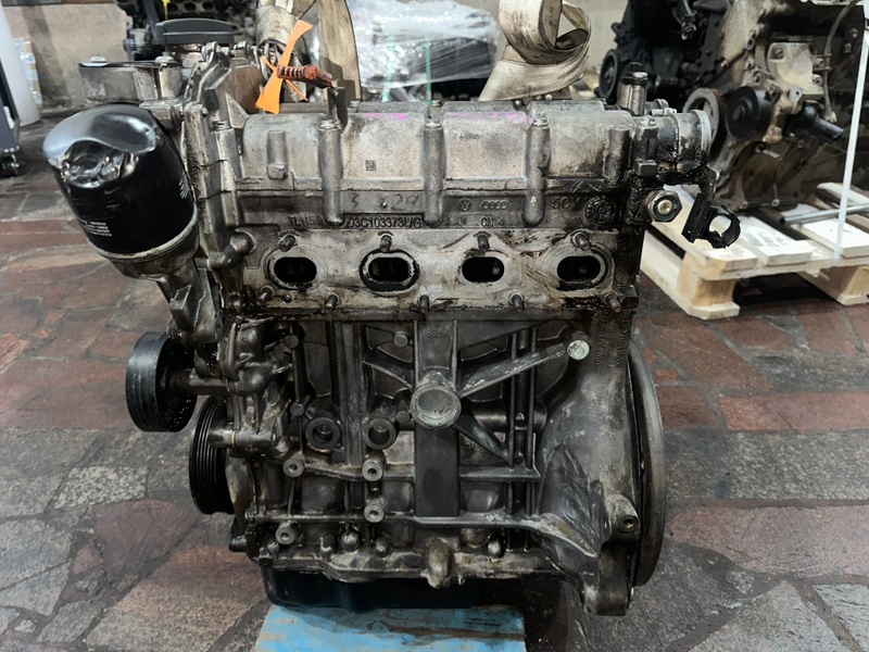 Двигатель Volkswagen Polo 1.6 CFNA