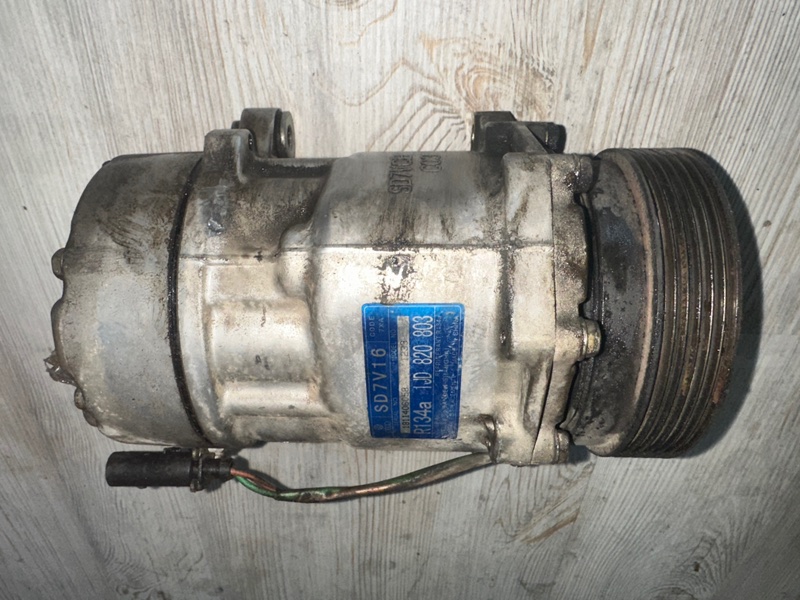 Компрессор кондиционера Volkswagen Polo 1.6 CFNA Компрессор кондиционера Volkswagen Polo 1.6 CFNA