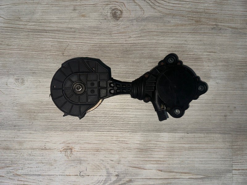 Натяжитель ремня генератора Peugeot 308 2009 1.6 5FW контрактная