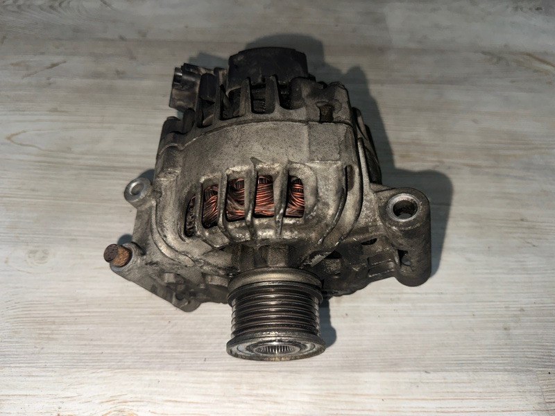 Генератор Peugeot 308 2009 1.6 5FW контрактная