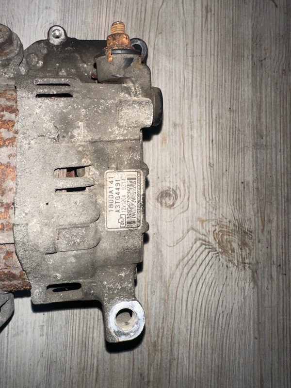 Генератор Outlander XL 2011 3.0 6B31