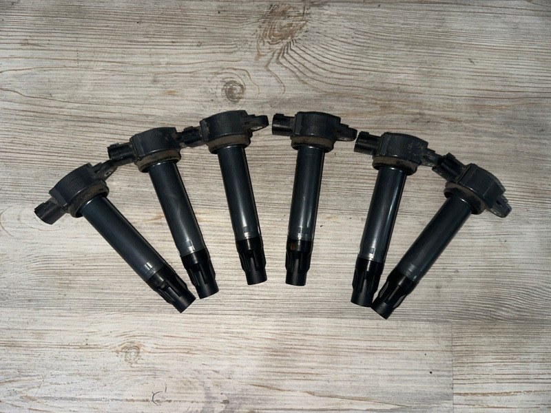 Катушка зажигания Mitsubishi Outlander XL 2011 3.0 6B31 контрактная